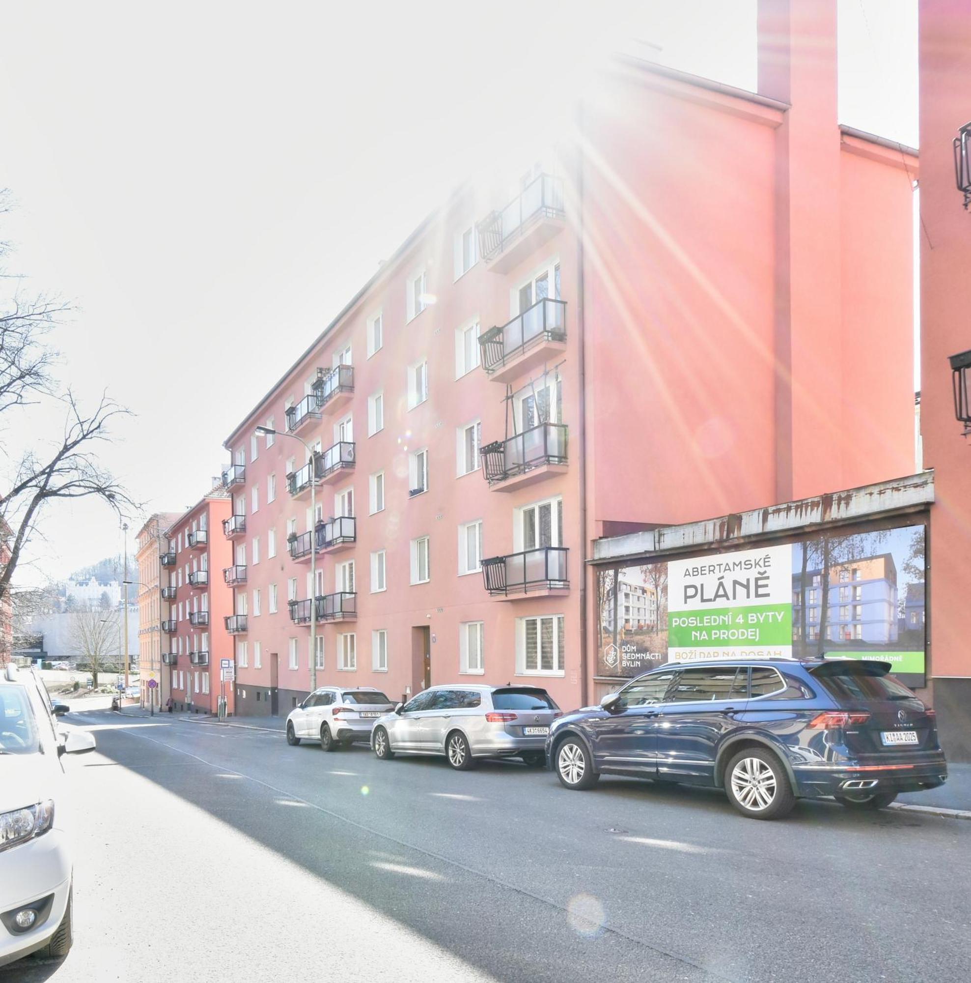 Karlsbad Central Point Екстер'єр фото